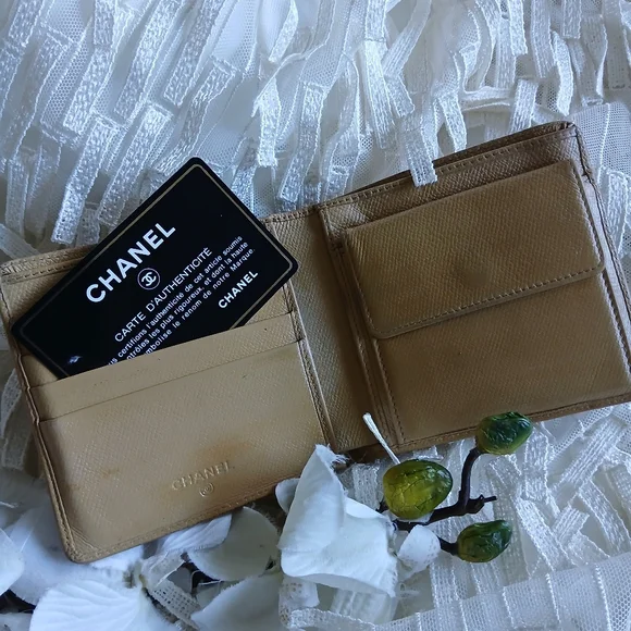 'RARE' Vintage Chanel Men's Wallet - Picture 5 of 14